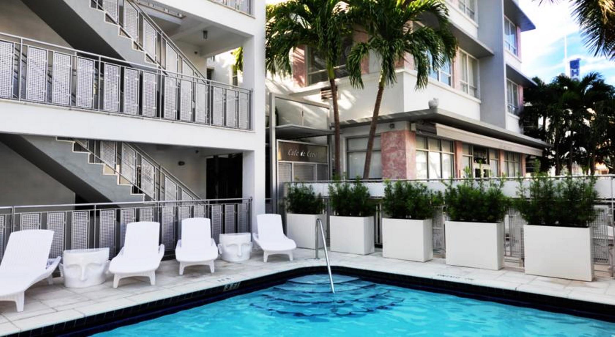 Crest Hotel Suites Miami Beach Bagian luar foto