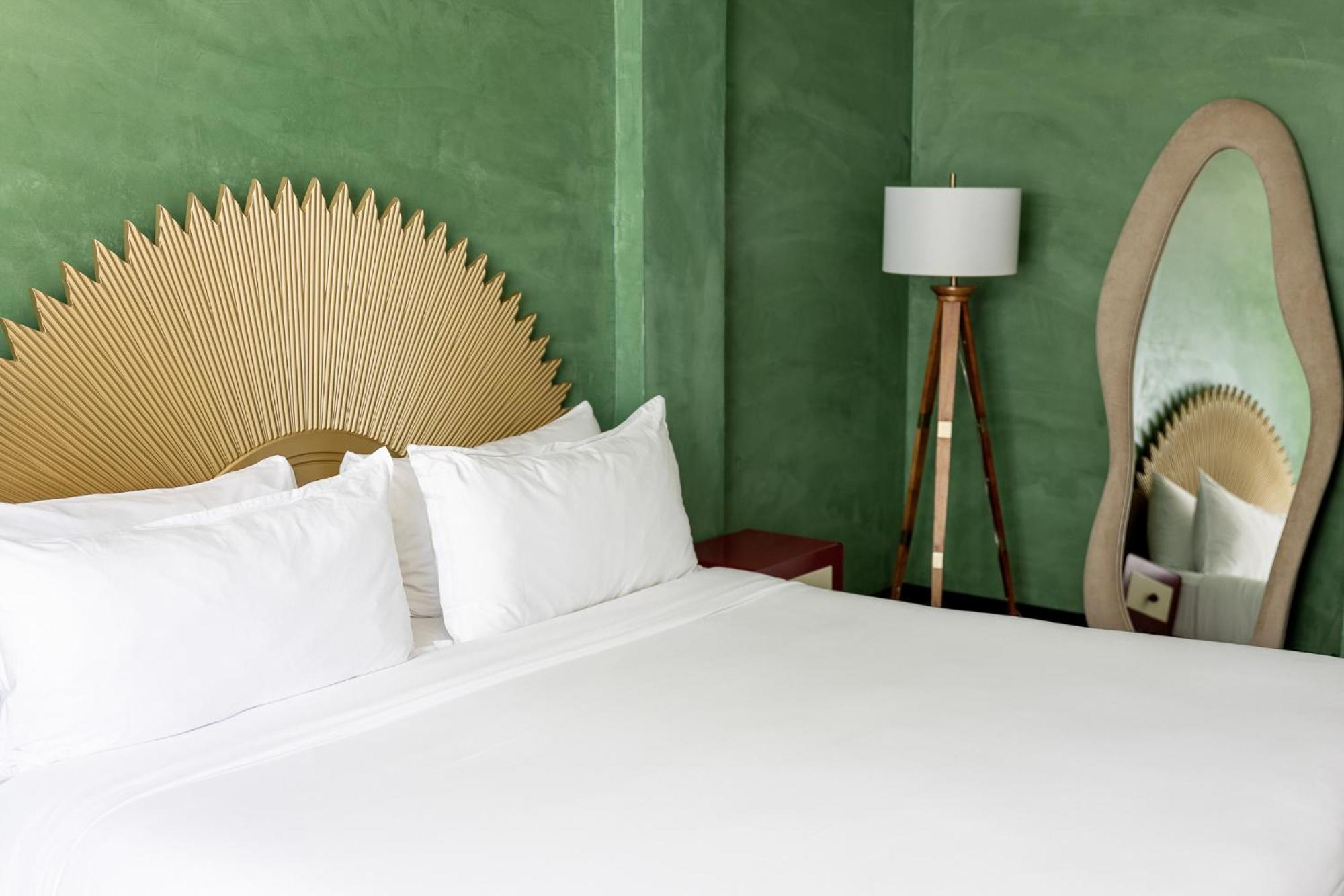 Crest Hotel Suites Miami Beach Bagian luar foto