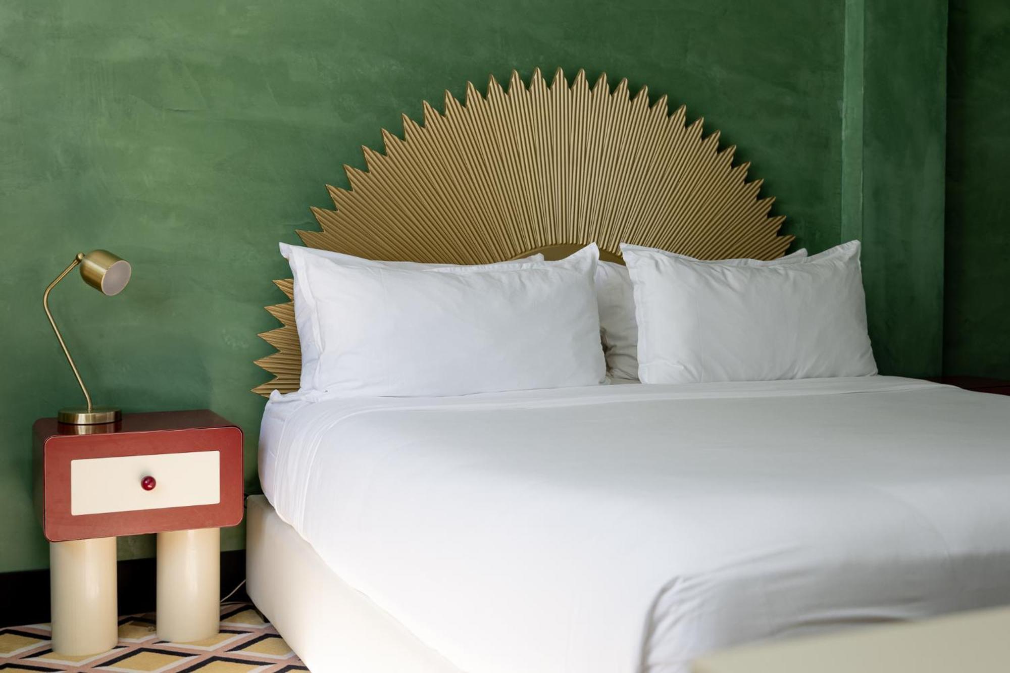Crest Hotel Suites Miami Beach Bagian luar foto