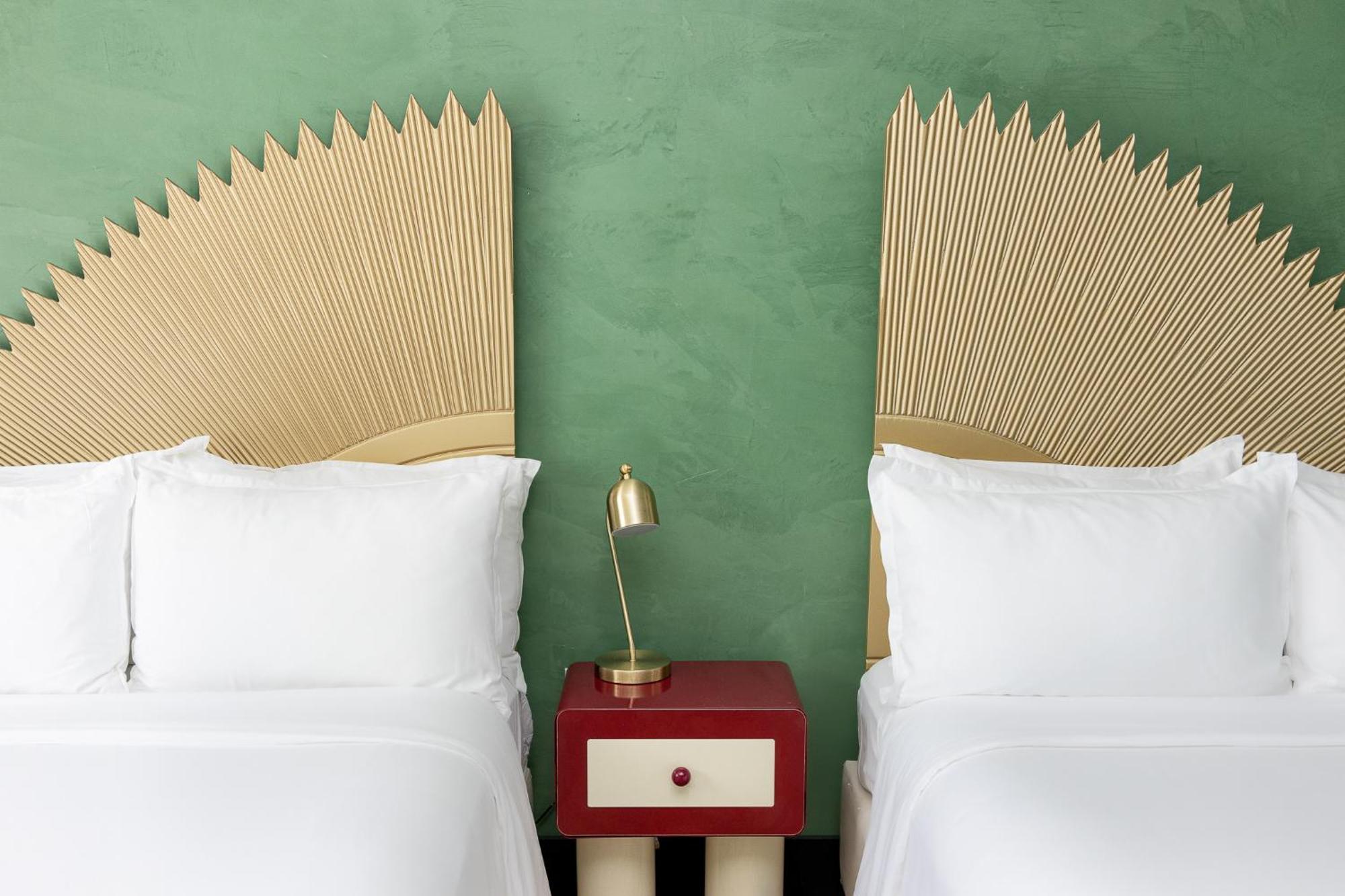 Crest Hotel Suites Miami Beach Bagian luar foto