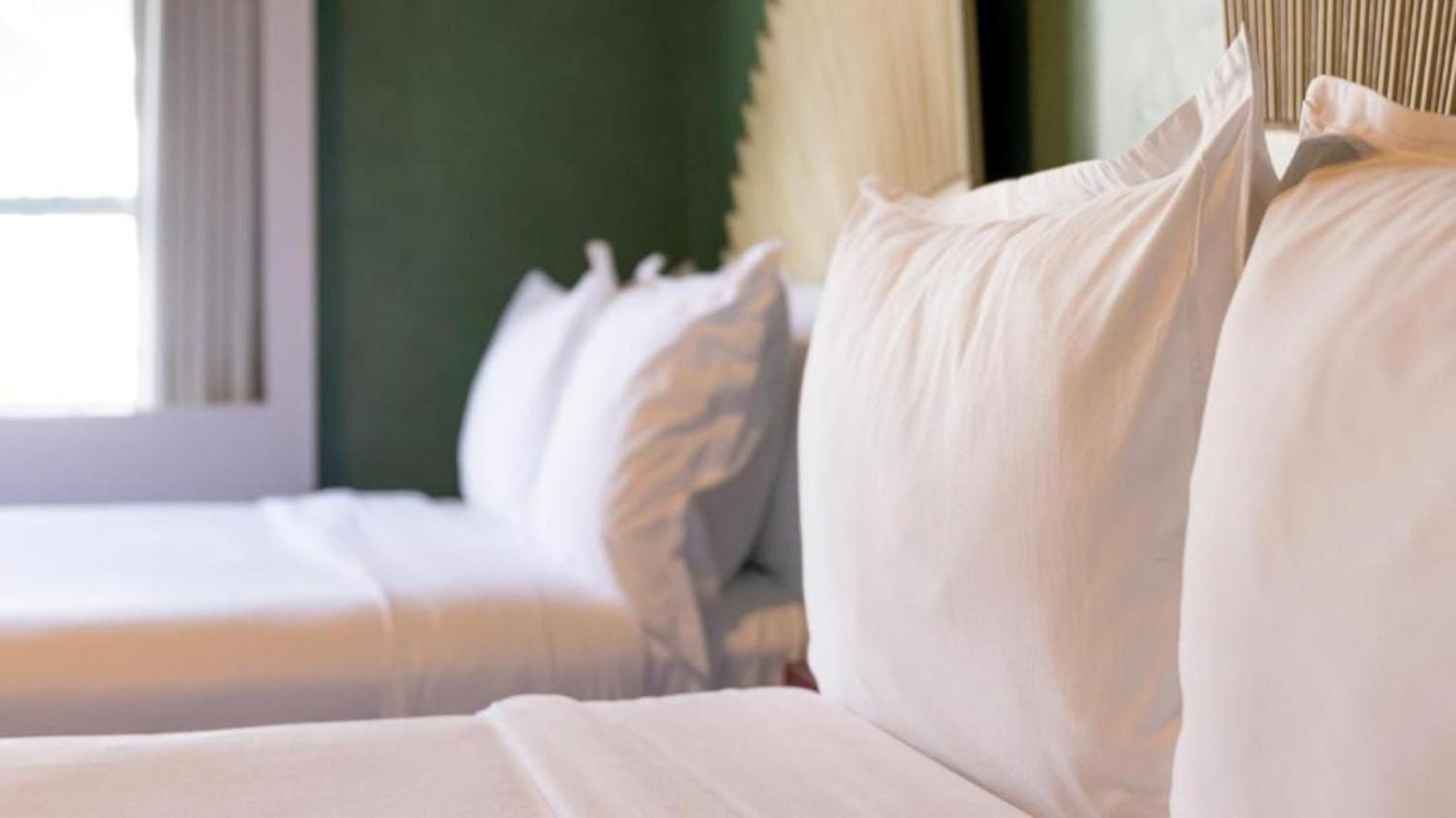 Crest Hotel Suites Miami Beach Bagian luar foto